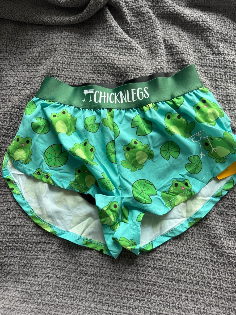 CHICKNLEGS Women's Aqua Frog Print Athletic Shorts